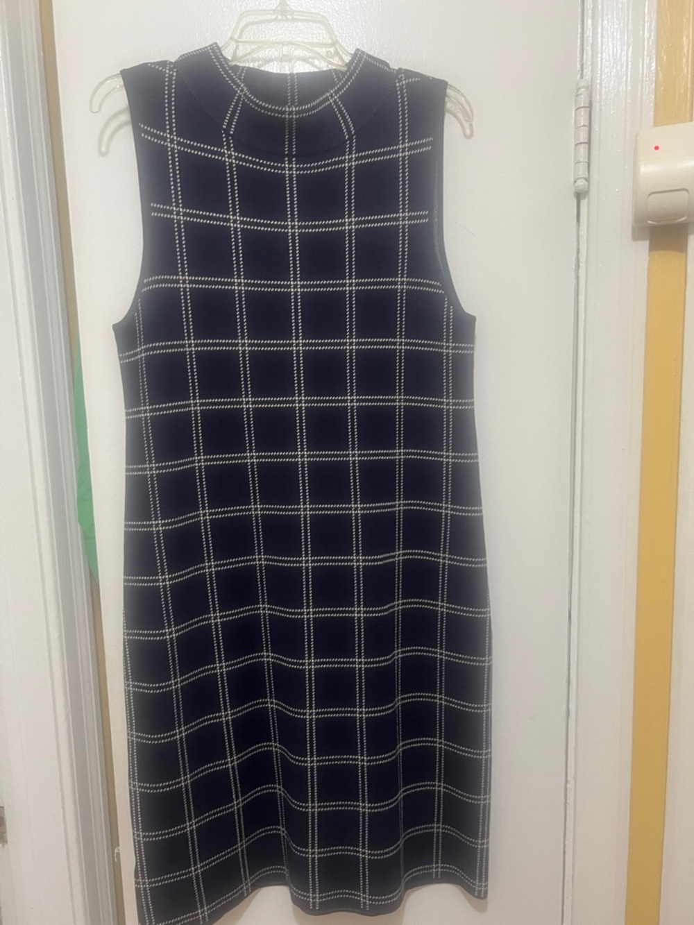 Ann Taylor Black Sleeveless Windowpane Midi Dress